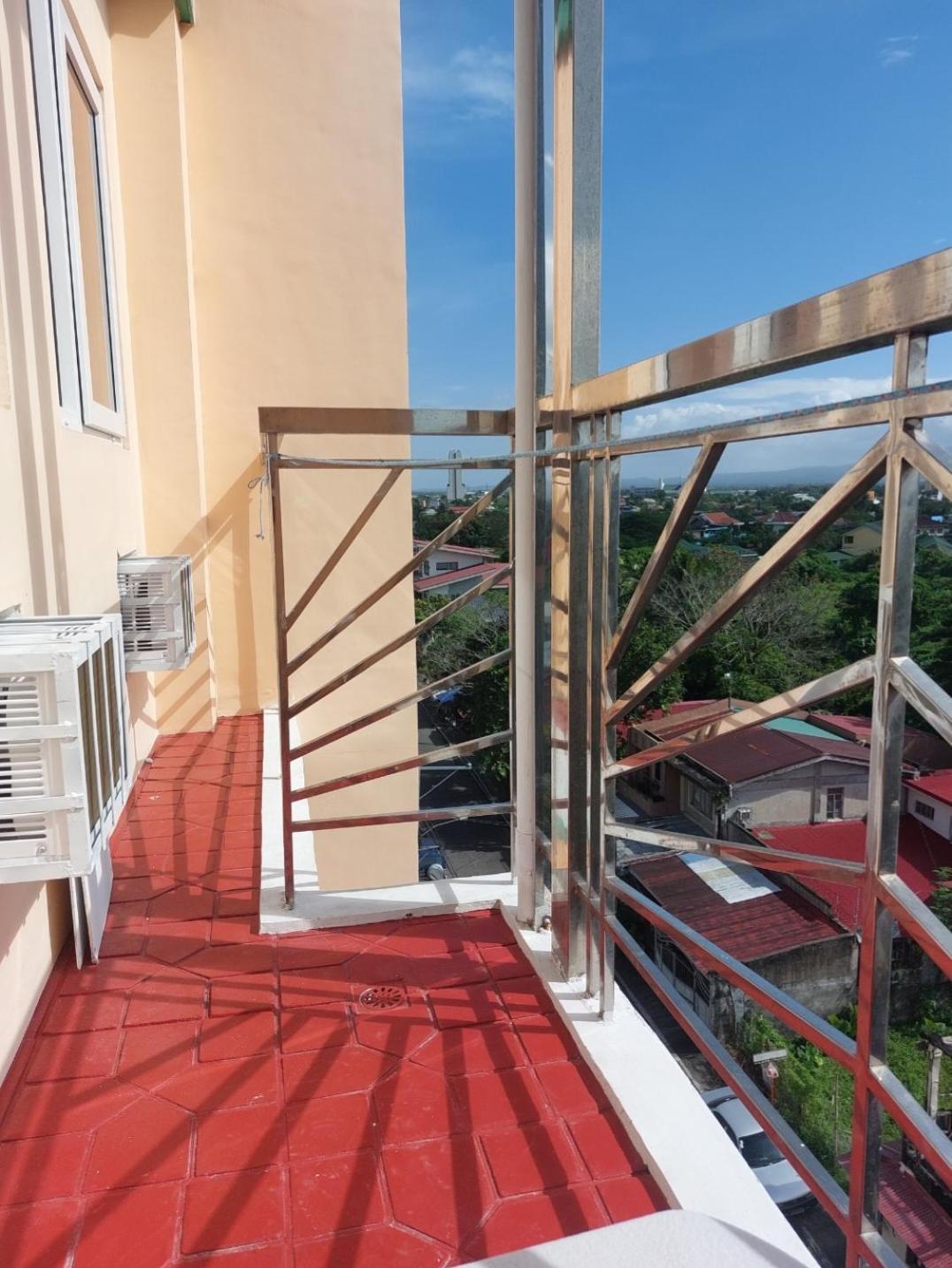Dazzling Dash Apartelle Naga  Ngoại thất bức ảnh